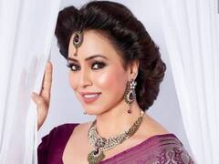 In Pics: रानी मुखर्जी से माधुरी दीक्षित तक, ये हैं 90s की मोस्ट अट्रैक्टिव एक्ट्रेस, देखें तस्वीरें