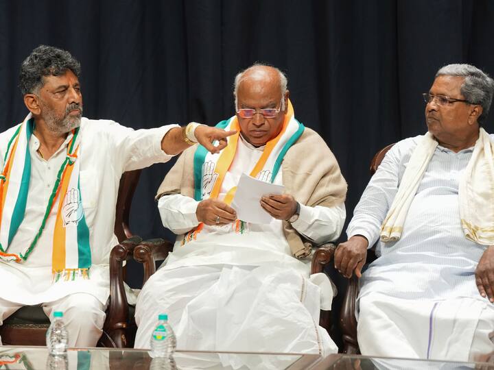 Prior to that, the Congress Legislature Party (CLP) held a meeting where it unanimously resolved that Kharge will appoint the new Leader of the Congress Legislature Party. (Image Source: PTI)