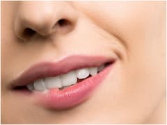 పెదాలకు వడదెబ్బ తగిలినప్పుడు ఇలా చేశారంటే మృదువుగా మారిపోతాయ్