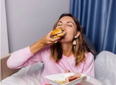 ਲੰਚ ਜਾਂ ਡਿਨਰ ਤੋਂ ਬਾਅਦ ਭੁੱਲ ਕੇ ਵੀ ਨਾ ਕਰੋ ਇਹ ਕੰਮ, ਨਹੀਂ ਤਾਂ 'ਰੋਗੀ' ਬਣ ਜਾਵੇਗਾ ਤੁਹਾਡਾ ਸਰੀਰ