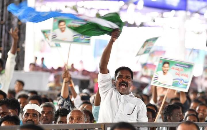 జీవనోపాధి కోల్పోయిన 23 వేల 458 మంది మత్స్యకారులకు ఏపీ ప్రభుత్వం సాయం
