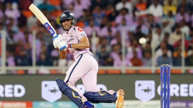 IPL 2023: Virat Kohli lauds Shubman Gill after his stupendous hundred vs SRH IPL 2023: পরবর্তী প্রজন্মের নেতা! গিলের শতরানে আপ্লুত কোহলির বিশেষ বার্তা