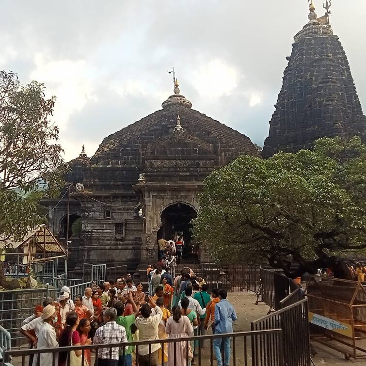 Nashik Latest News Trimbakeshwar preparations for first Shravani somwar, lakhs of devotees presence, parking spaces here? Shravani Somwar : त्र्यंबकेश्वरला पहिल्या श्रावणी सोमवारसाठी जय्यत तयारी, लाखो भाविक येण्याची शक्यता, अशी असणार पार्किंग व्यवस्था