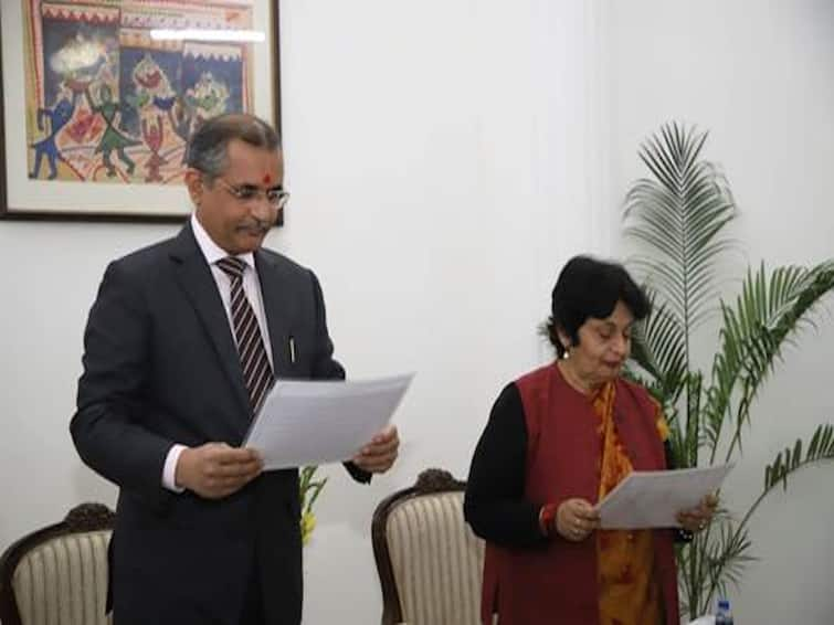 Dr Manoj Soni Takes Charge As The New UPSC Chairman Dr Manoj Soni Takes Charge As The New UPSC Chairman