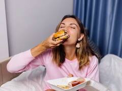 खबरदार! जेवण केल्यानंतर चुकूनही करू नका 'या' गोष्टी, अन्यथा तुमच्या आरोग्यवर होईल परिणाम