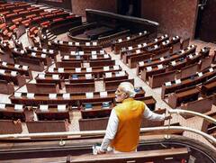 New Parliament Building: नई संसद का साफ-सफाई का काम शुरू, 28 मई को हो सकता है इमारत का उद्घाटन