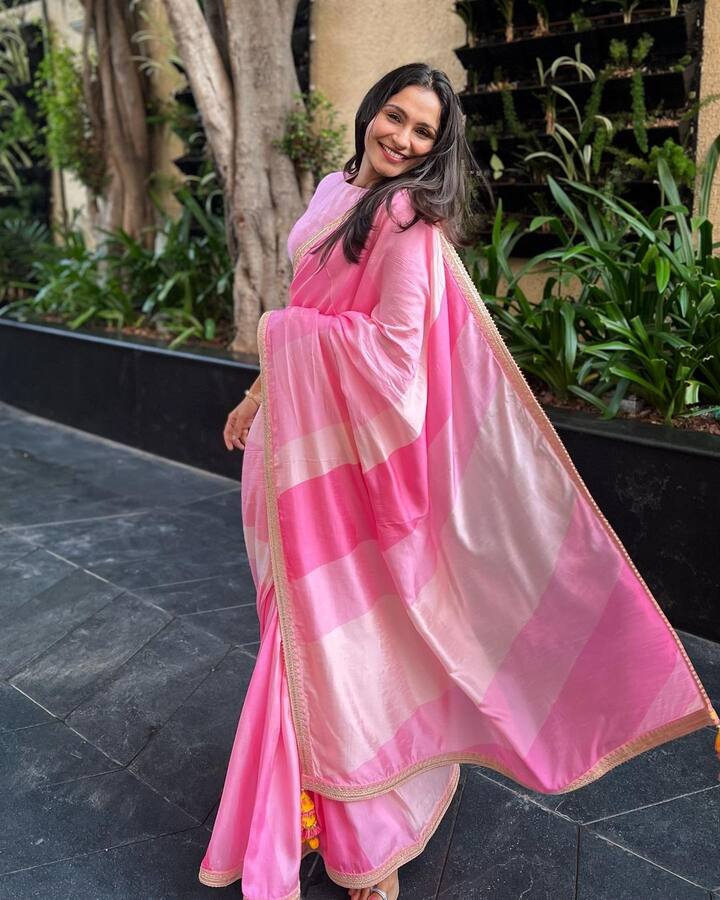 `తడాఖా` మూవీతో తెలుగు ప్రేక్షకులకూ పరిచయం అయ్యింది.Photo Credit: Andrea Jeremiah/Instagram