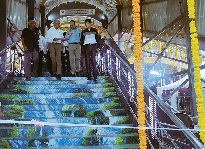 570 மீட்டர் நீளமும், 4 மீட்டர் அகலமும் கொண்ட இந்த பாலத்தில் தற்போது அனைத்து பணிகளும் முடிவடைந்துள்ளது.