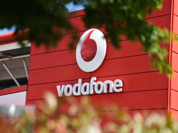 vodafone-idea-denies-talks-with-elon-musk-starlink-for-investment-vi-stock-crashes Vi Share Price: ਵੋਡਾਫੋਨ ਆਈਡੀਆ ਨੇ ਸਟਾਰਲਿੰਕ ਨਾਲ ਨਿਵੇਸ਼ ਲਈ ਐਲਨ ਮਸਕ ਵਲੋਂ ਚਰਚਾ ਕਰਨ ਦੀ ਖ਼ਬਰ ਦਾ ਕੀਤਾ ਖੰਡਨ, 5 ਫ਼ੀਸਦੀ ਡਿੱਗਿਆ ਸਟਾਕ