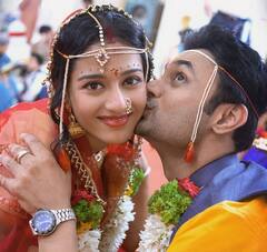 1.5 लाख में वेडिंग आउटफिट्स, वेन्यू, ट्रैवल सब कुछ.. ग्रैंड वेडिंग छोड़ Amrita Rao ने आरजे अनमोल संग की थी बेहद सिंपल शादी