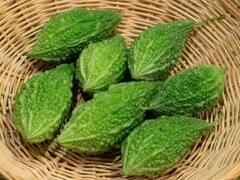 Summer Karela Fry: गर्मी में करेला खाना सेहत के लिए होता है फायदेमंद, बच्चों से लेकर बूढ़े तक को आएगा पसंद