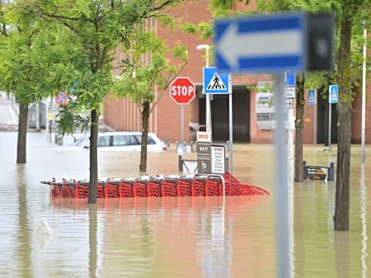 WATCH Overflowing Rivers Trigger Floods Amid Heavy Rainfall In Northern Italy Venice WATCH: Overflowing Rivers Trigger Floods Amid Heavy Rainfall In Northern Italy