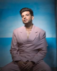 Karan Kundrra’s Unconventional Style Statements Make Him A True Fashionista | PICS