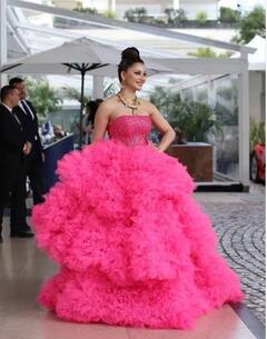 Cannes 2023: गले में मगरमच्छ पहन उर्वशी रौतेला ने किया रेड कार्पेट पर वॉक, यूजर्स बोले- अब समझ आ रहा है ऋषभ पंत...