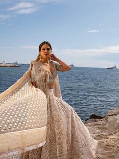 Cannes 2023: कान्स के रेड कार्पेट पर Sara Ali Khan ने देसी लुक में दिखाया रॉयल अंदाज, दुल्हन की तरह सजी दिखीं एक्ट्रेस