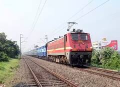 Railway Rules: ਰੇਲਵੇ ਰਿਜ਼ਰਵੇਸ਼ਨ ਤੋਂ ਬਾਅਦ ਬੋਰਡਿੰਗ ਸਟੇਸ਼ਨ ਕਰਨਾ ਚਾਹੁੰਦੇ ਹੋ ਬਦਲੀ ਤਾਂ ਕਰੋ ਇਹ ਕੰਮ, ਜਾਣੋ ਆਸਾਨ ਤਰੀਕਾ