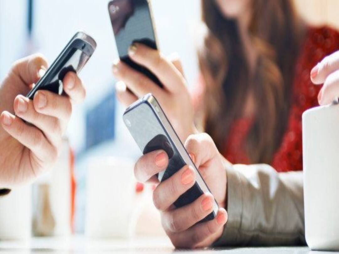 How to track block and unblock lost mobile phone cemtral goverment starts news portal sanchar saathi Sanchar Saathi Portal: செல்போன் தொலைந்துபோனால்  கண்டுபிடிப்பது இனி ஈஸி... அமலுக்கு வந்த புதிய வசதி... எப்படி தெரியுமா...?