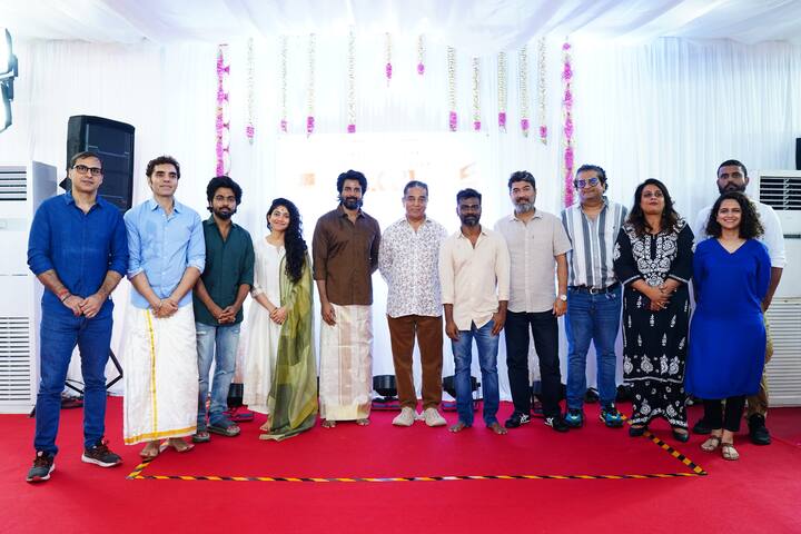 அதனை கருத்தில் கொண்டு பாதுகாப்பு காரணங்களுக்காக படப்பிடிப்புகளுக்கு தடை விதிக்கப்பட்டுள்ளதாக தகவல் வெளியாகி உள்ளது. இதனால் ஏமாற்றத்துடன் சென்னை திரும்பியது SK 21 படக்குழு.