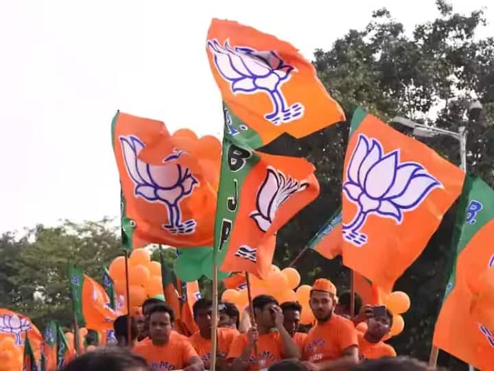 UP MLC Elections 2023 Padmsen Chaudhari and Manvendra Singh Candidate from BJP in UP byElections UP MLC By-Elections 2023: BJP ने एमएलसी चुनाव के लिए उम्मीदवारों का किया एलान, जानिए किसे मिला टिकट?