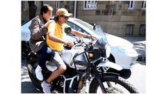 বাইক সফরে অমিতাভের হেলমেট না পরা নিয়ে বিতর্ক, গোটা ঘটনার সত্যটা জানালেন বিগ বি নিজেই