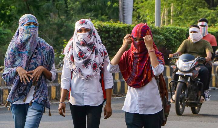 அதுமட்டுமல்லாமல் கத்திரி வெயிலின் போது இயல்பைவிட வெப்பநிலை அதிகமாக இருக்கும் எனவும் கூறப்படுகிறது.