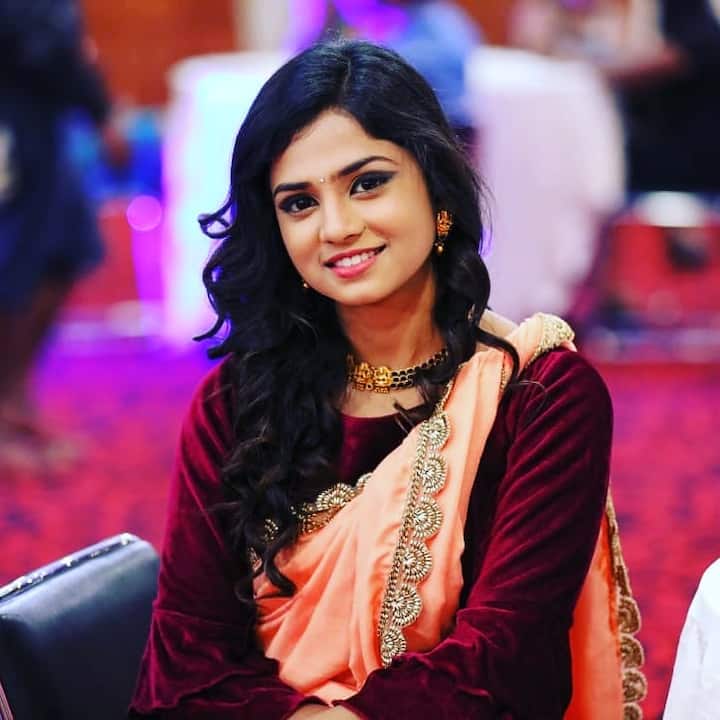 గుప్పెడంత మనసు వసుధార (రక్షా గౌడ) (Image Credit: Raksha Gowda/Instagram)