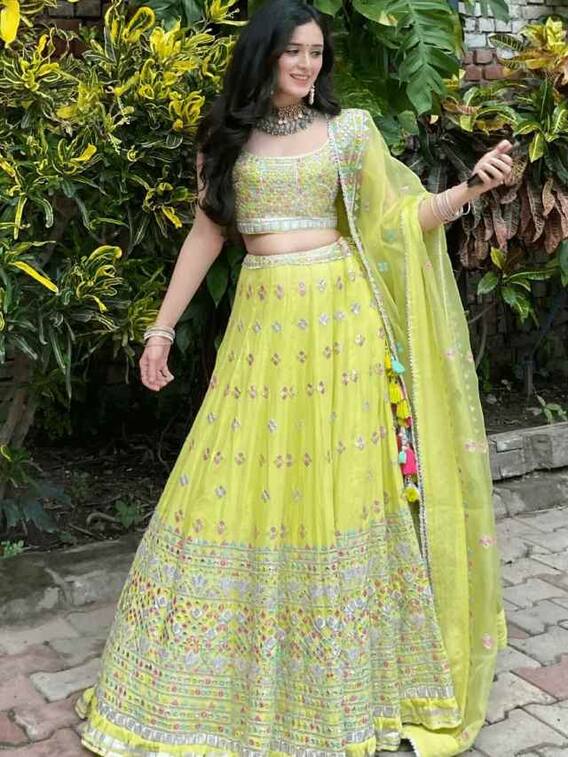 कितनी संपत्ति की मालकिन हैं पंखुड़ी अवस्थी?