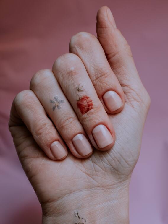 किन बिमारियों का संकेत देते हैं आपके नाख़ून?