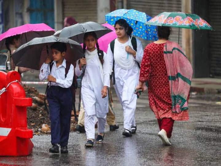 Weather Updates: कुछ ही घंटों में दिल्ली-NCR में होगी बारिश, राजस्थान में गिरेंगे ओले! देश भर के मौसम का नया अपडेट पढ़ें Weather Update IMD Forecast Today Delhi NCR Sonipat Baghpat Rohtak Hapur Modinagar Weather Updates: कुछ ही घंटों में दिल्ली-NCR में होगी बारिश, राजस्थान में गिरेंगे ओले! देश भर के मौसम का नया अपडेट पढ़ें