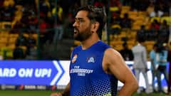 বিজ্ঞাপনী প্রচারে নিয়মভঙ্গ! বিপাকে ধোনি, কোহলিরা?