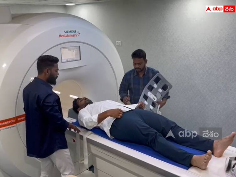 Yuva Galam Padayatra Update  MRI scanning for Nara Lokesh right shoulder in Nandyal లోకేష్‌కు ఏంఆర్ఐ స్కానింగ్- 50 రోజులుగా కుడి భజం నొప్పి