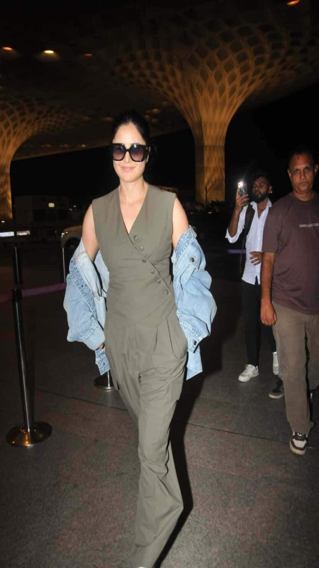 Katrina Kaif shows how to layer up for winter with her effortless airport  fit | Fashion Trends - Hindustan Times