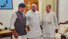 Karnataka Swearing-In-Ceremony: नाश्त्याला इडली-डोसा, एकाच टेबलवर डीके अन् सिद्धरमैया; खर्गेंनी असा सोडवला मुख्यमंत्रीपदाचा पेच