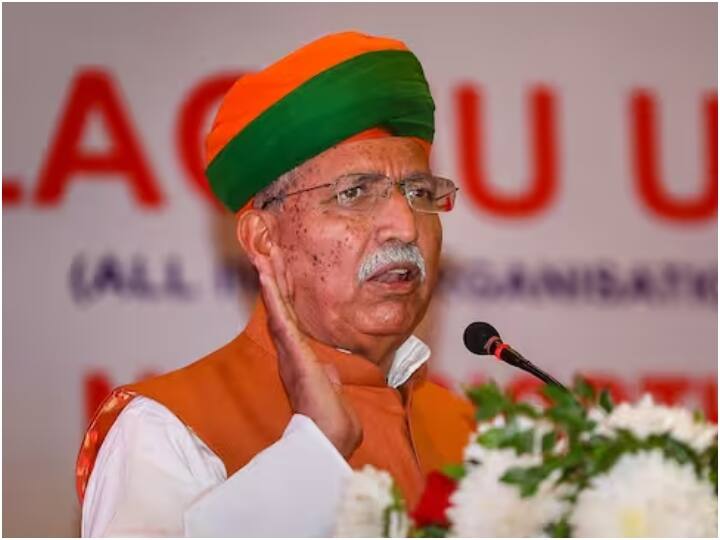 union law minister arjun ram meghwal is famous for his simplicity and pagadi ann Rajasthan: कभी साइकल से पहुंच गए थे संसद, केंद्रीय मंत्री अर्जुन राम मेघवाल की सादगी के पीएम मोदी भी हैं मुरीद