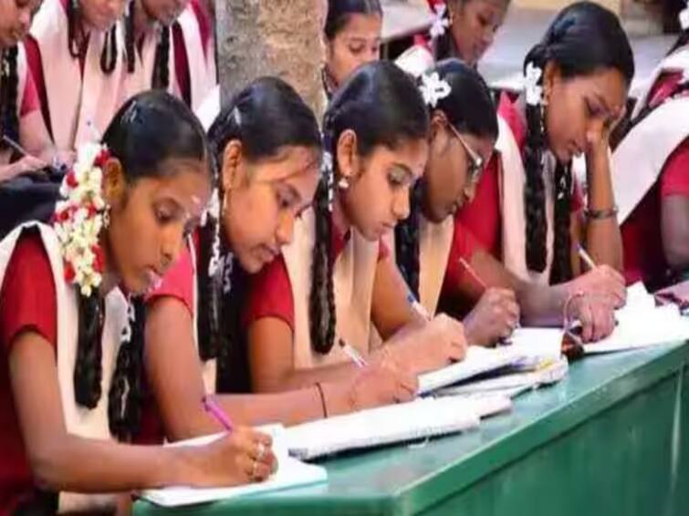 Class 10th and 11th Exam Results  will be released tomorrow - Directorate of Government Examinations 10th And 11th Result :10 மற்றும் 11-ஆம் வகுப்பு தேர்வு முடிவுகள் நாளை வெளியாகிறது - அரசுத் தேர்வுகள் இயக்ககம் அறிக்கை..