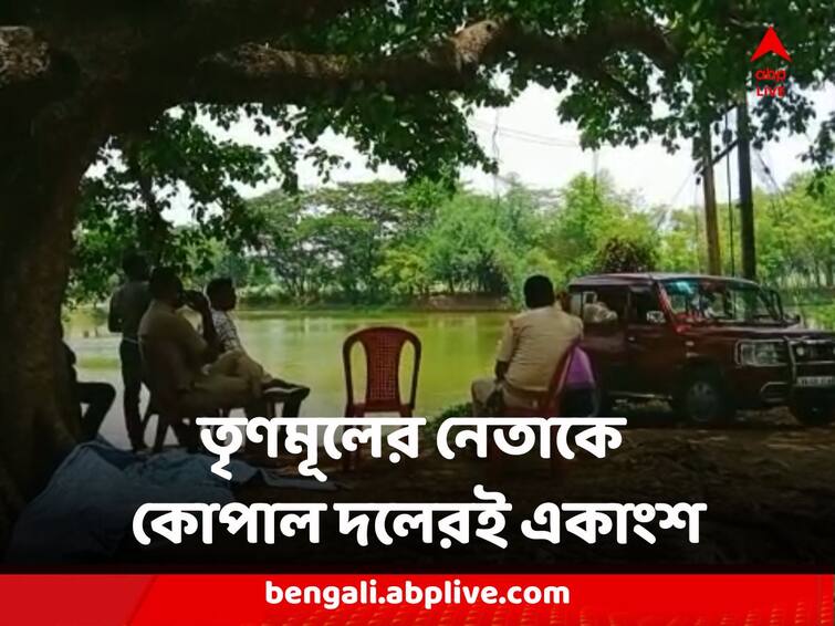 Murshidabad Salar TMC Leader chopped by party workers inner clash in front TMC Inner Clash : তৃণমূলের অঞ্চল সভাপতিকে ধারাল অস্ত্র দিয়ে কোপাল দলেরই একাংশ ! মুর্শিদাবাদের সালারে প্রকাশ্যে তৃণমূলের কোন্দল