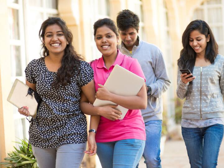 RBSE 12th Results 2023 Live Updates Rajsthan Board Class 12 Results Science Commerce Toppers Percentage rajeduboard.rajasthan.gov.in rajresults.nic.in RBSE 12th Results 2023 Live: ​राजस्थान बोर्ड ने जारी किए 12वीं क्लास के नतीजे, साइंस स्ट्रीम में 95.65 फीसदी स्टूडेंट पास