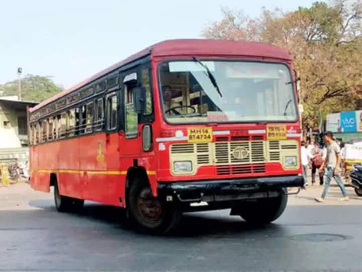 Maharashtra News Chhatrapati Sambhaji Nagar News MLA Haribhau Bagade phone and ST bus present  Remove inconvenience to students Chhatrapati Sambhaji Nagar : आमदाराचा एक फोन अन् एसटी बस हजर; विद्यार्थ्यांची गैरसोय दूर