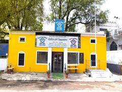 पती-पत्नी चालवायचे लॉजमध्ये कुंटणखाना, पोलिसांनी डमी ग्राहक पाठवला अन् भांडाफोड झाला