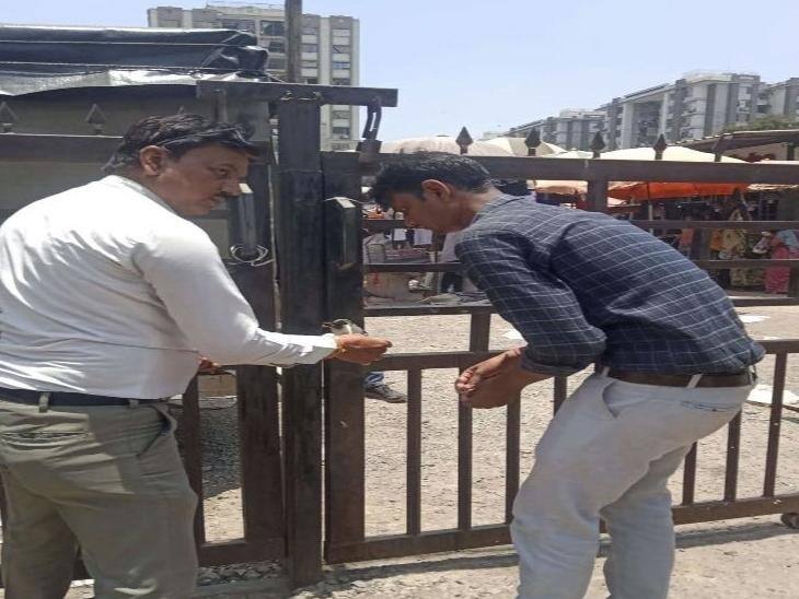 Surat: Budhwari market sealed by surat mahanagar palika tantra due to create traffic problems Surat: સુરત મનપાની મોટી કાર્યવાહી, વરાછાના વ્રજચોકમાં ભરાતા બુધવારી બજારને સીલ કર્યુ