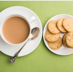 ਜੇ ਤੁਸੀਂ ਚਾਹ ਨਾਲ ਬਿਸਕੁਟ ਖਾਉਂਦੇ ਹੋ ਤਾਂ ਇਸ ਆਦਤ ਨੂੰ ਅੱਜ ਹੀ ਸੁਧਾਰੋ...ਨਹੀਂ ਤਾਂ ਸਰੀਰ ਬਣ ਜਾਵੇਗਾ ਬਿਮਾਰੀਆਂ ਦਾ ਘਰ, ਜਾਣੋ ਚਾਹ ਨਾਲ ਕੀ-ਕੀ ਖਾਣਾ ਚਾਹੀਦਾ ਹੈ?