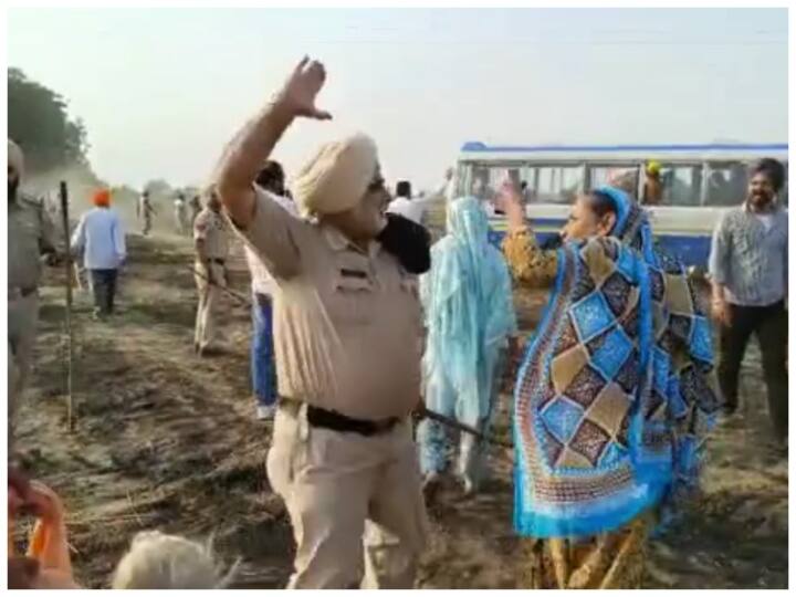 Policeman slaps woman farmer during raid in Gurdaspur district, video viral Punjab News: गुरदासपुर जिले में छापेमारी के दौरान पुलिसकर्मी ने महिला किसान को जड़ा थप्पड़, वीडियो वायरल