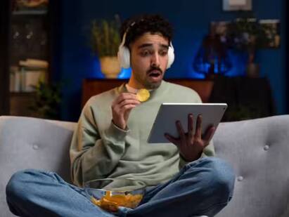 Cheap OTT Pack : BSNL, ਭਾਰਤ ਦੇ ਪ੍ਰਮੁੱਖ ਦੂਰਸੰਚਾਰ ਸੇਵਾ ਪ੍ਰਦਾਤਾਵਾਂ ਵਿੱਚੋਂ ਇੱਕ, ਨੇ ਆਪਣੇ ਉਪਭੋਗਤਾਵਾਂ ਲਈ ਨਵੇਂ ਓਵਰ-ਦੀ-ਟਾਪ (OTT) ਸਿਨੇਮਾ ਪਲੱਸ ਸਰਵਿਸ ਸਟਾਰਟਰ ਪੈਕ ਪੇਸ਼ ਕੀਤੇ ਹਨ। ਆਓ ਜਾਣਦੇ ਹਾਂ ਇਨ੍ਹਾਂ ਪੈਕ ਦੇ ਵੇਰਵੇ।
