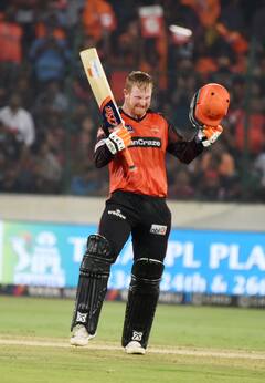 हेनरिक क्लासेनचे वादळी शतक, अवघ्या 49 चेंडूत केली कामगिरी