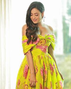 Shweta Tiwari Poses In A Lime Green Dress. See Pics