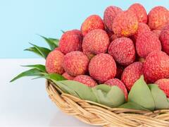 Litchi Health Risk: ज्यादा लीची खाना भी सेहत के लिए हानिकारक, शरीर में लग सकते हैं ये 'गंभीर रोग'