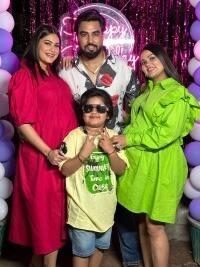 अरमान मलिक के बेटे ने की स्कूल में चोरी