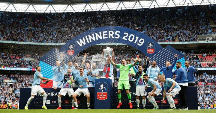 Manchester City Update: চলতি বছর প্রিমিয়ার লিগ, এফ এ কাপের পর চ্যাম্পিয়ন্স লিগ জয় লক্ষ্য ম্যান সিটির। ১৯৯৯ সালে ম্যান ইউ এই নজির গড়েছিল। এক নজরে দেখা যাক ম্যান সিটির ঝুলিতে কোন কোন ট্রফি রয়েছে।