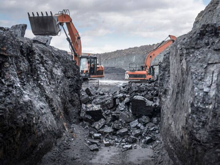 Coal Production Rises 8.5 Per Cent To 73 MT In April,  Despatch Up 11.66 Per Cent Coal Ministry Data Coal Production Rises 8.5 Per Cent To 73 MT In April, Despatch Up 11.66 Per Cent: Coal Ministry