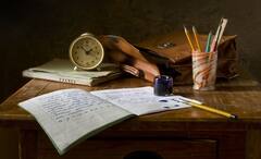 Zodiac Signs: খাতা-পেন পেলেই নামিয়ে ফেলেন মহাকাব্য, প্রেমপত্র লেখায় জুড়ি নেই এঁদের